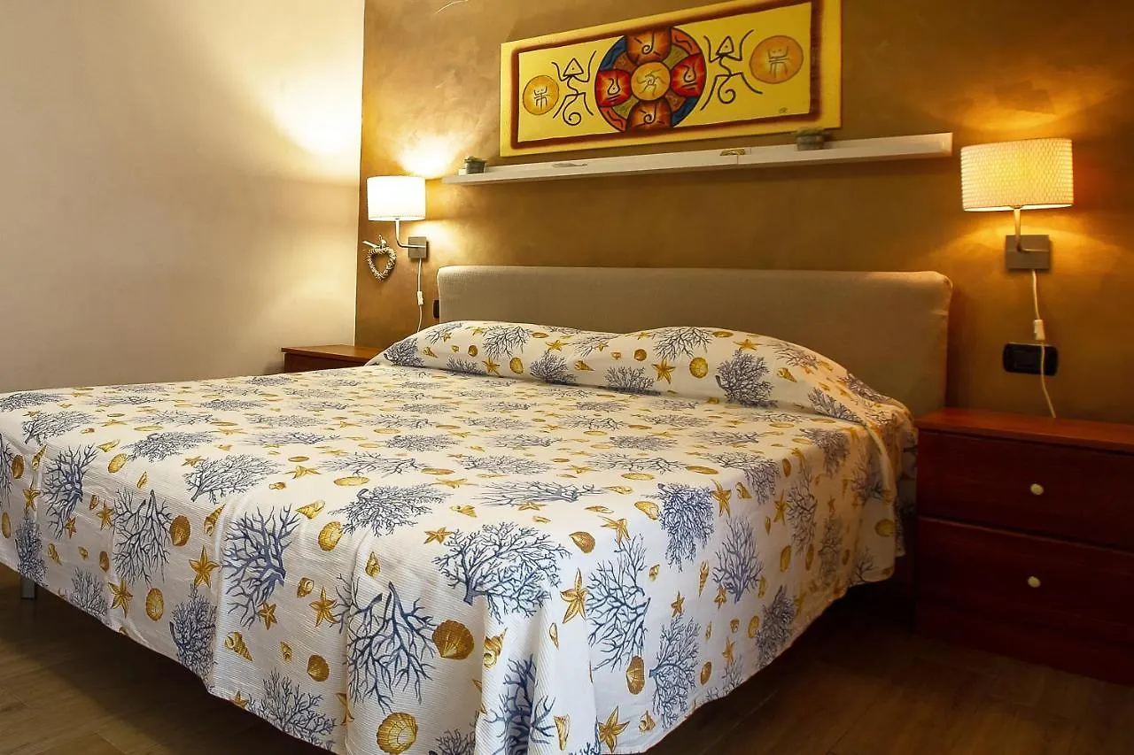 Capo dʼOrlando Attico Sul Mare In Centroヴィラ 0*, Capo dʼOrlando イタリア